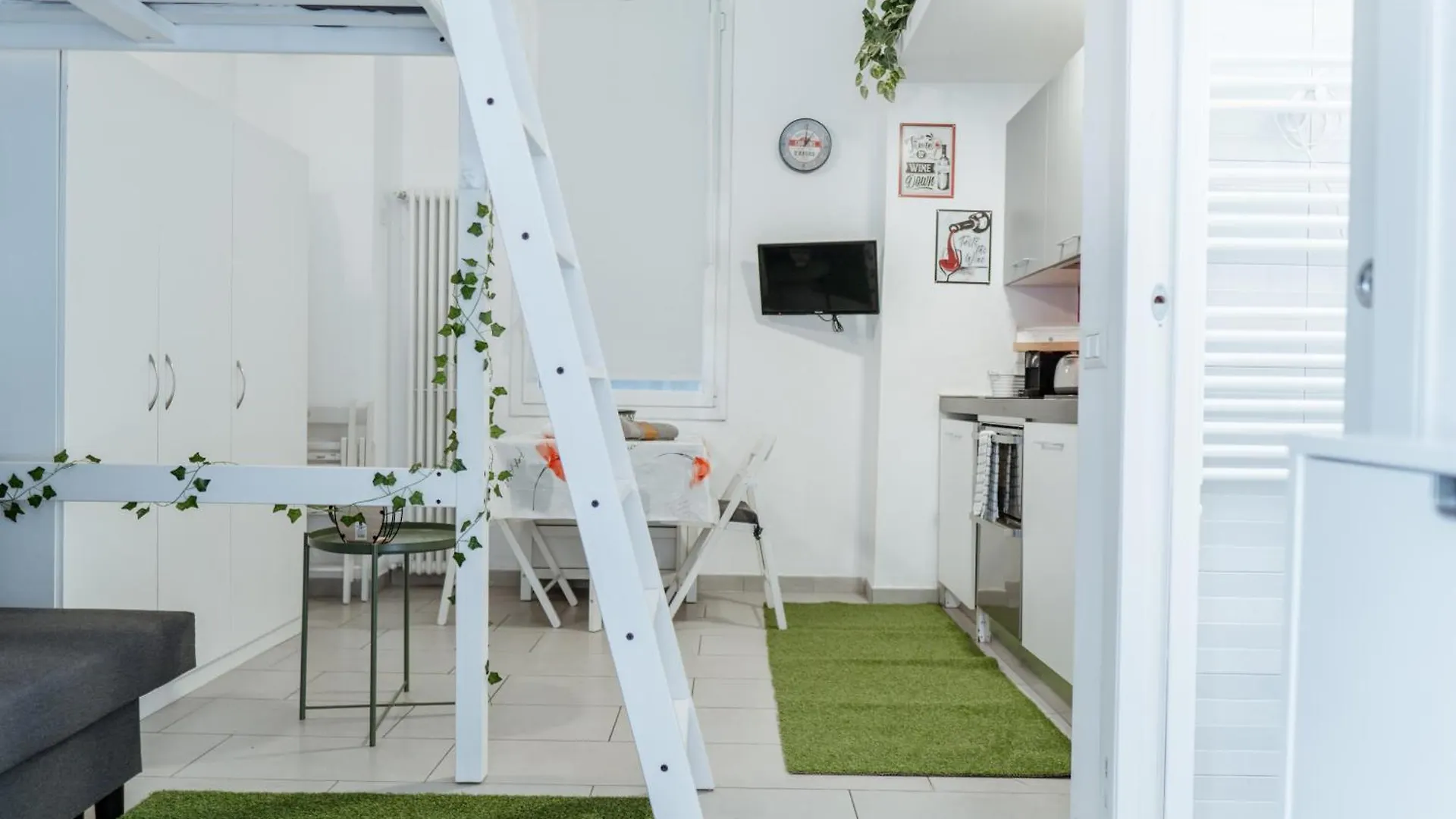 Apartment Isola Essence 200M Dal Bosco Verticale, Gae Aulenti, Garibaldi Milan Italy